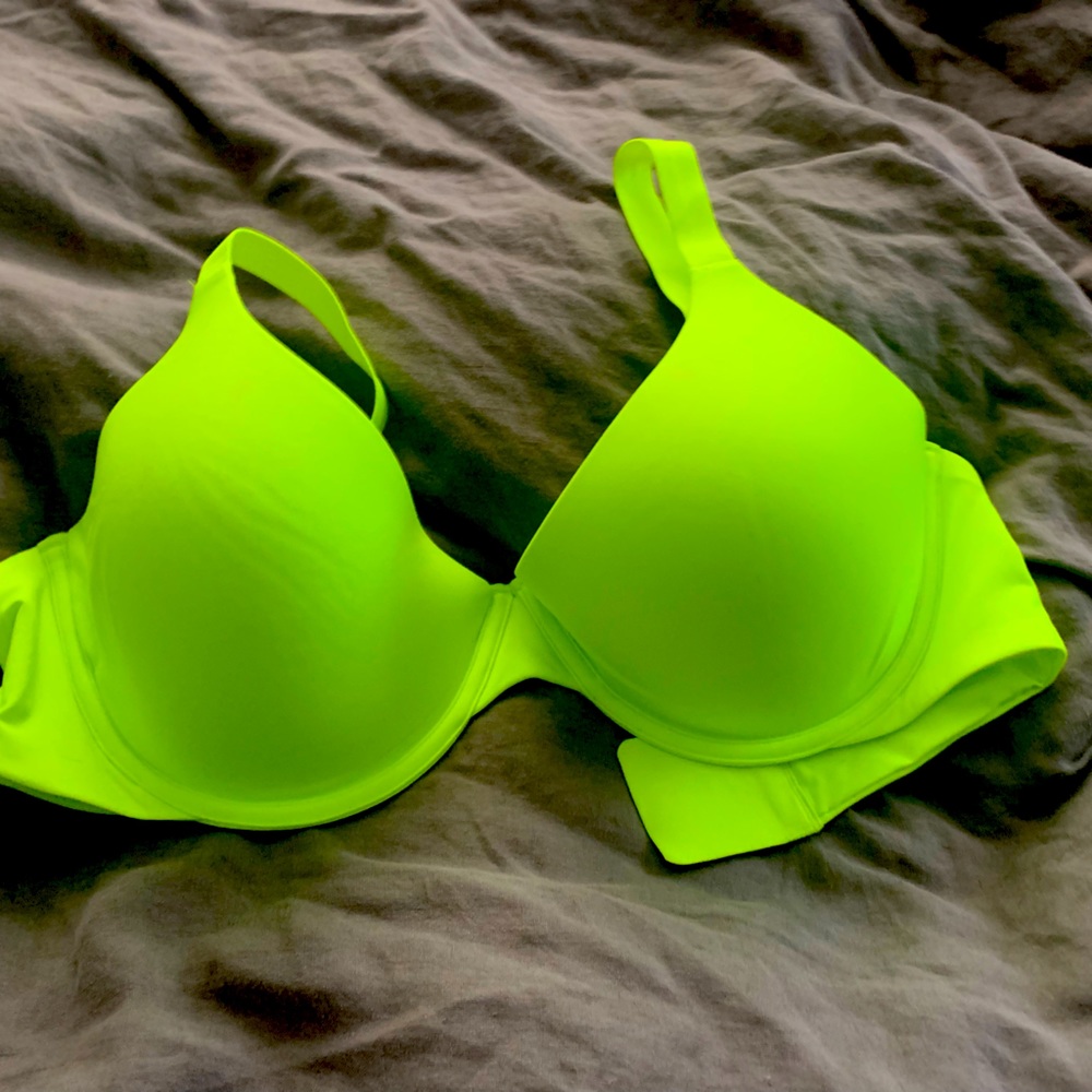 SKIMS bra.  FITS EVERYBODY PLUNGE BRA | GREEN HIGHLIGHTER - / 38F or 38DDD